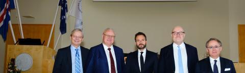 Íslensk forysta albjóõadómstóla: Reynsla, áskoranir og framtíðarsýn